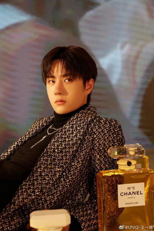 王一博视频爆料,揭秘明星幕后生活点滴