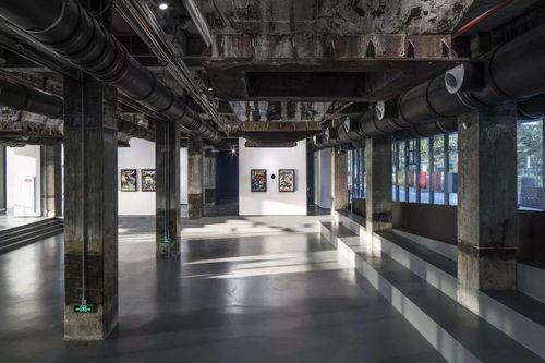 上海浦东新区网红拍照,光影交织的时尚画卷