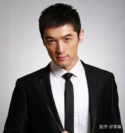 50以上的男明星,盘点50 魅力男星风采依旧的时光之旅