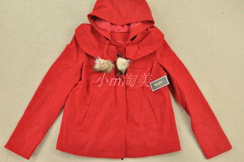 斗篷款网红款秋冬,斗篷网红款，演绎时尚与温暖的双重魅力