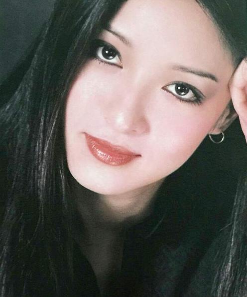 明星转作家,明星跨界成作家的华丽蜕变之路